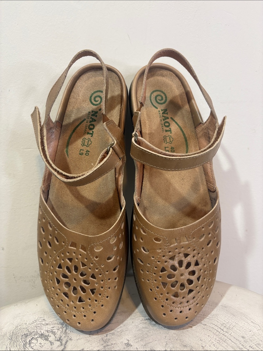 Naot Isreal Arataki Sandals Genuine Leather Sling Back Velcro Slip On 40 / 9